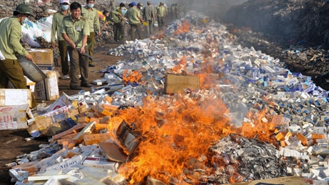 Tiêu hủy thêm 493.000 gói thuốc lá lậu