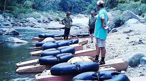 ‘Lâm tặc’ lại tấn công kiểm lâm