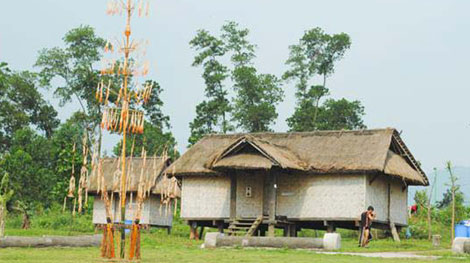 Nhiều hoạt động Tết thiếu nhi tại Làng Văn hóa - Du lịch các dân tộc Việt Nam