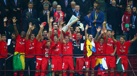 Thắng ngược Dnipro, Sevilla bảo vệ thành công ngôi vương Europa League