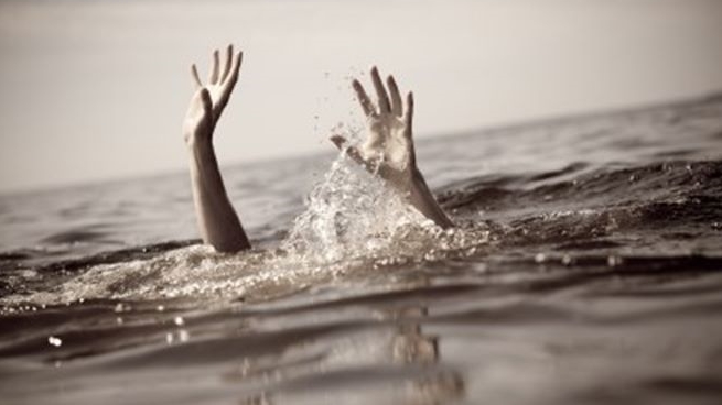 Lật xuồng,  học sinh lớp 3 chết đuối