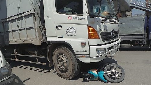 Tìm người biết thông tin vụ tai nạn giao thông tại Thanh Trì – Hà Nội