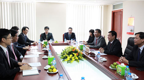 Trưởng Ban Kinh tế TW làm việc với Thứ trưởng Bộ Chiến lược và Tài chính Hàn Quốc