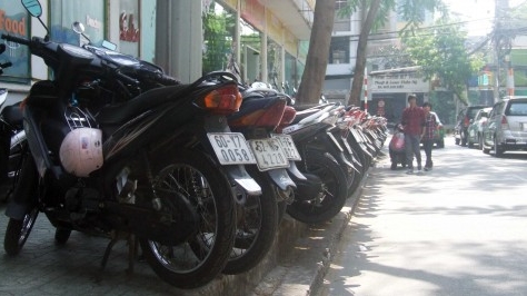 Chấn chỉnh lại các điểm trông giữ xe sai phép