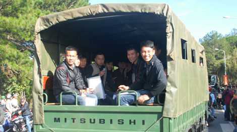 Gần 1 triệu thí sinh bước vào kỳ thi trung học phổ thông quốc gia