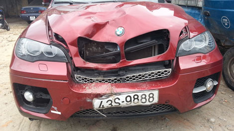 Tìm được tài xế và xe ô tô 'thổi bay' đôi nam nữ trên cầu Thuận Phước