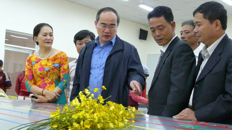 Chủ tịch Ủy ban Trung ương MTTQ Việt Nam khảo sát về hoạt động kinh tế tập thể, kinh tế hợp tác tại Lâm Đồng