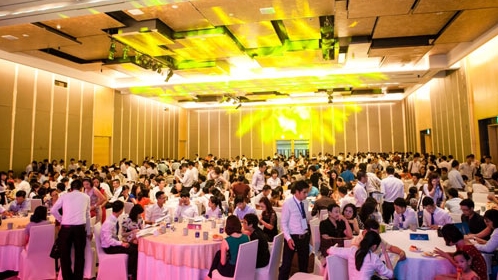 Hơn 300 căn hộ Park 7, Park 8 có chủ sau 3 giờ mở bán