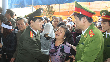 Máu đào trong cuộc chiến khốc liệt với tội phạm ma túy