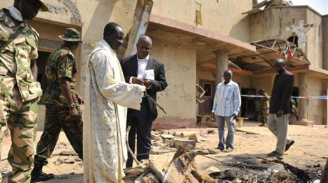 Thiếu nữ đánh bom liều chết, 20 người thiệt mạng