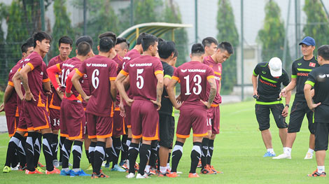 Bài học tinh thần và chữ "nhẫn" cho Công Phượng 