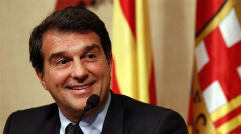 Cựu chủ tịch Barca lên án Barca!