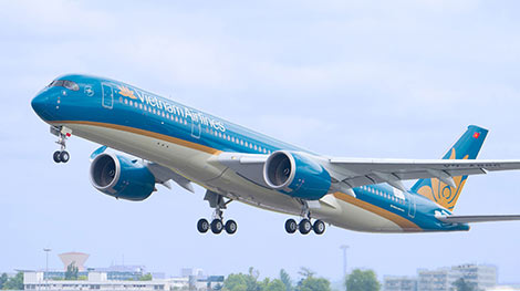 Việc chậm, hủy chuyến bay tăng bất thường trong tháng 7