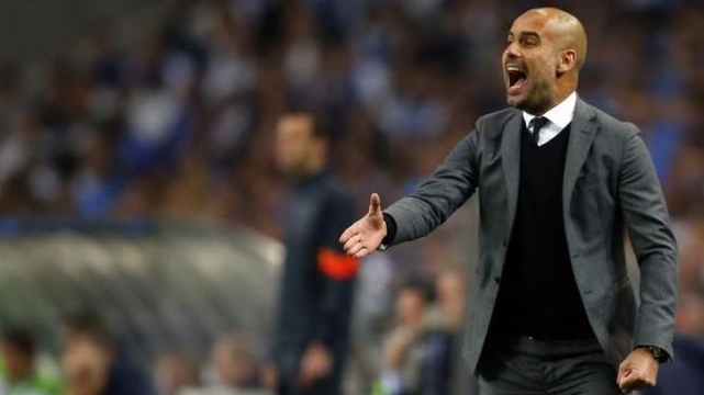 Guardiola phản ứng mạnh lối chơi bạo lực