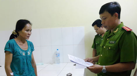 Bắt tạm giam nữ quái đâm thấu sọ bé trai 11 ngày tuổi