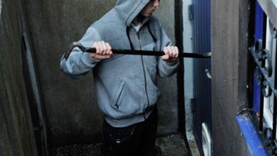 Trộm hạt điều, bị chủ doanh nghiệp bắt