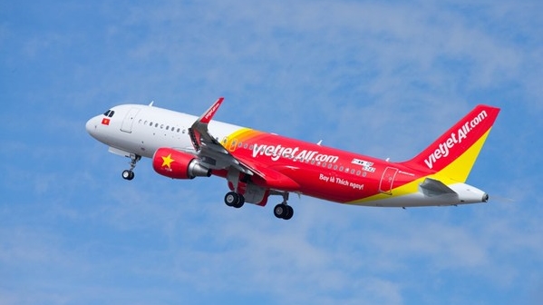 Tàu bay thuê trên 24 tháng phải đăng ký quốc tịch