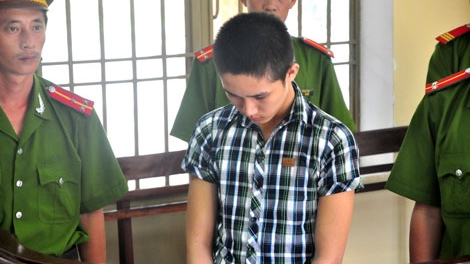 7 năm tù cho kẻ sát hại bạn thân để tranh ghế ngồi