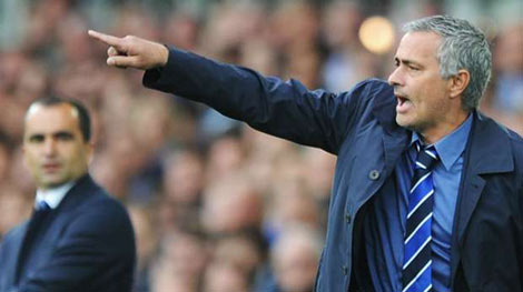 Jose Mourinho văng tục với HLV Everton