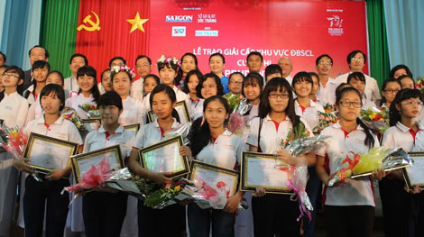 Khởi động cuộc thi “Prudential – Văn hay Chữ tốt” năm 2015 – Khu vực ĐBSCL