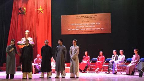 Trang phục truyền thống Việt: Câu hỏi chưa có lời giải