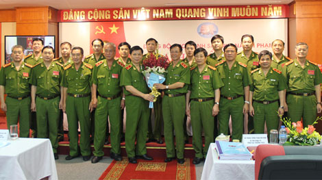 Đảng bộ Cục Cảnh sát truy nã tội phạm : Nâng cao hiệu quả công tác lãnh đạo, hoàn thành tốt nhiệm vụ chính trị