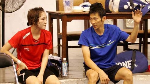 Tiến Minh, Vũ Thị Trang tiếp tục tụt hạng