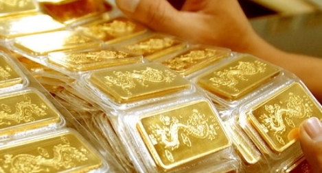 Giá vàng lao dốc