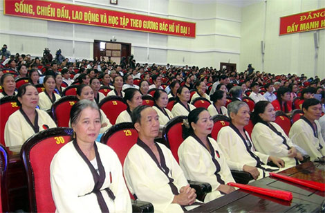 Chủ động nhiều giải pháp ứng phó với già hóa dân số