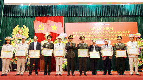 Kỷ niệm 5 năm Ngày xuất bản số đầu Tạp chí Khoa học và Chiến lược