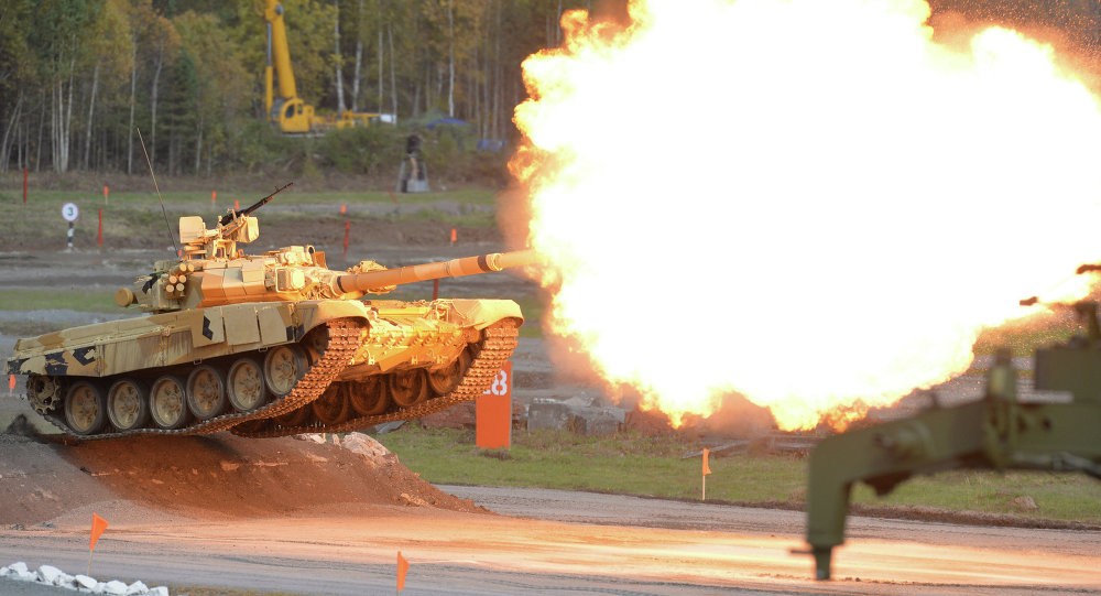 Bất chấp cấm vận, vũ khí Nga vẫn ùn ùn xuất cảng