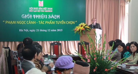 Tôn lên vẻ đẹp cao quý của một nhà thơ tài năng