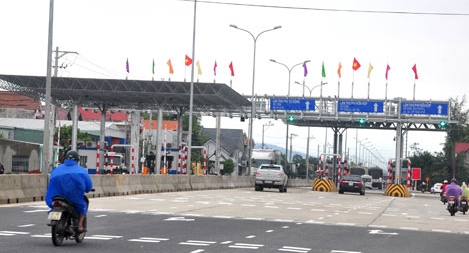 Di dời trạm thu phí mới và tăng giá vé đến 70-80%