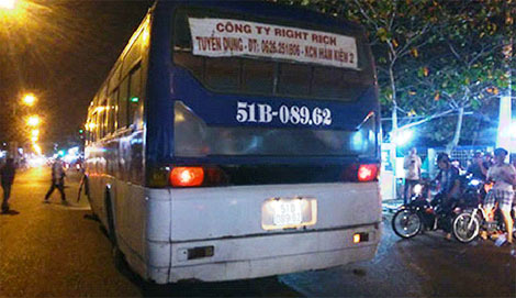 Xe chở công nhân gây tai nạn nghiêm trọng, 2 người tử vong