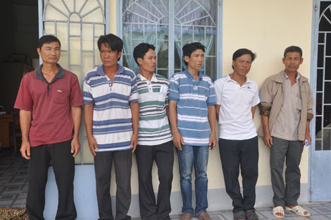 Bắt tạm giam 6 đối tượng đánh bạc