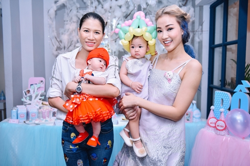 Maya tất bật chuẩn bị sinh nhật 1 tuổi cho con gái