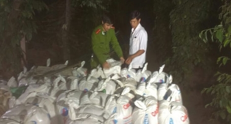 Phát hiện cơ sở sản xuất mỡ động vật cực bửn