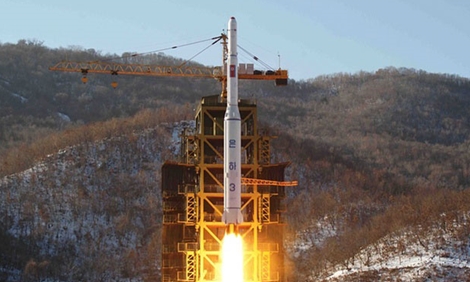 Bán đảo Triều Tiên lại nóng vì tuyên bố phóng vệ tinh