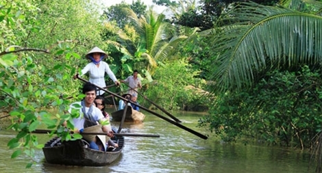 Người dân nhộn nhịp du lịch sinh thái miệt vườn, sông nước