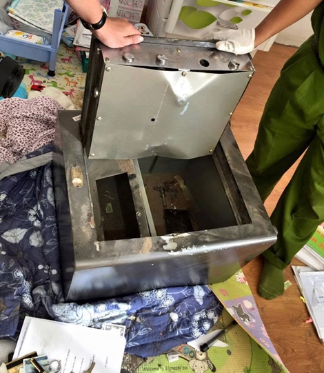 Biệt thự của ca sĩ Đăng Khôi bị trộm hơn 800 triệu đồng