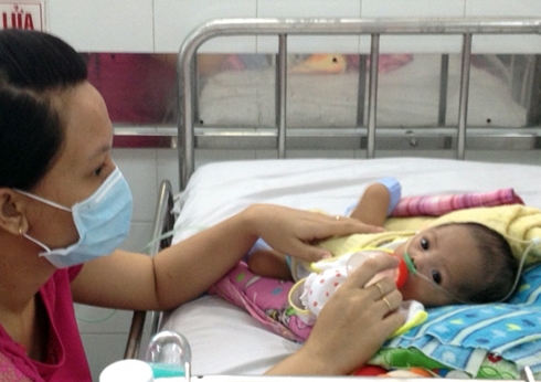 Nhiều trẻ miền Nam nhập viện vì… trời lạnh