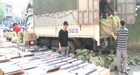 Bắt giữ vụ vận chuyển trái phép thuốc lá lớn nhất từ trước đến nay