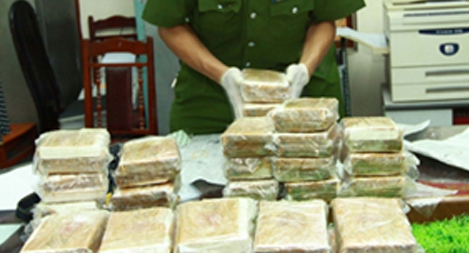 Đề nghị khen thưởng Đại đội 7 Cảnh sát cơ động 2 ngày thu giữ 3 kg ma túy