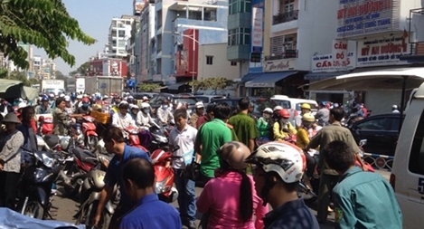 Một người đàn ông đột tử khi đang lái xe