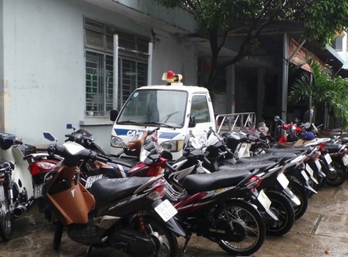 Tìm chủ sở hữu 3 chiếc xe máy trong vụ án ma tuý