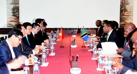 Chủ tịch nước Trương Tấn Sang tiếp các doanh nghiệp Tanzania