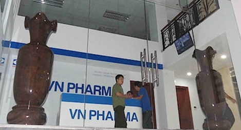 Truy tố Tổng Giám đốc VN Pharma dùng giấy chứng nhận giả tham tán đại sứ quán để tuồn thuốc chữa ung thư vào Việt Nam