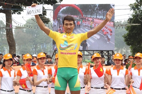 Khởi tranh giải đua xe đạp Cúp Truyền hình TPHCM 2016