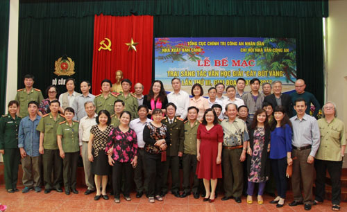 Bế mạc trại sáng tác văn học “Cây bút vàng” lần thứ III