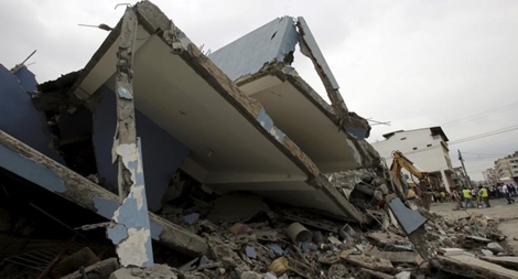 Ecuador tan hoang sau động đất, số người thiệt mạng tăng vọt